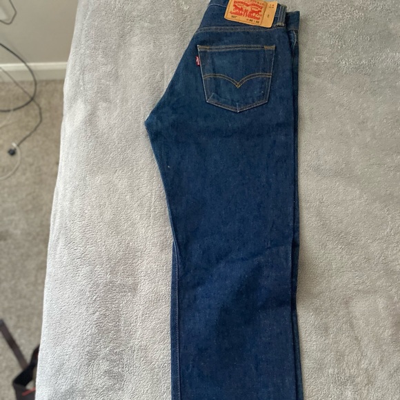 Levi’s - Picture 7 of 13